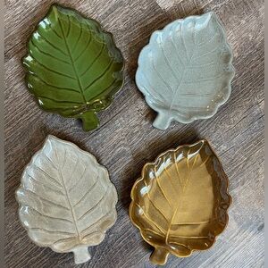 Set of 4 Mikasa Rustic Leaves Gourmet Basics Dishes Stoneware Dessert Appetizer